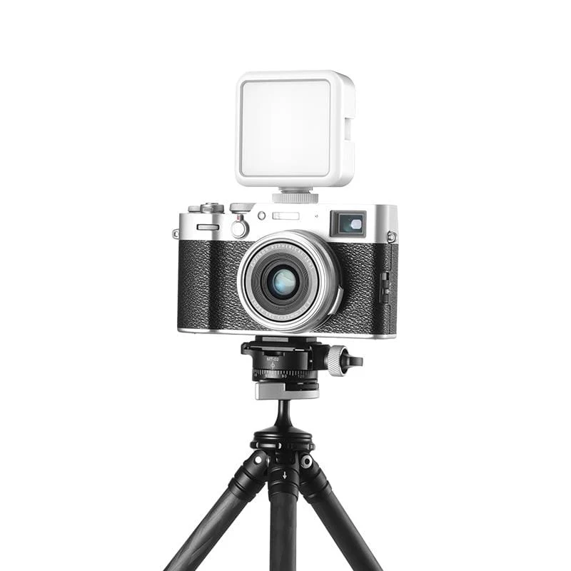 Ulanzi VL49 Rechargeable Mini LED Light 1672 - Image 9