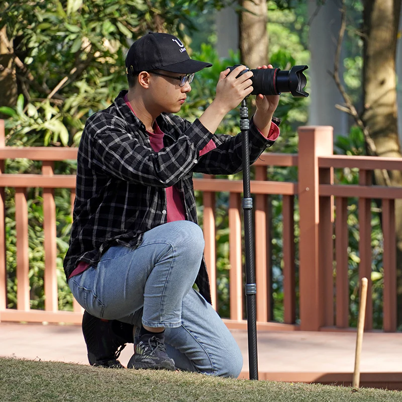 Ulanzi MT-49 Carbon Fiber Portable Light Stand / Camera Tripod(6.4') 2784 - Image 7